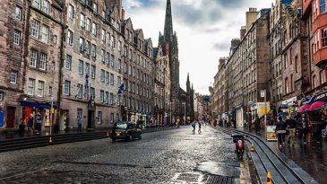 Del aula al hospital: El "momento revelaci&oacute;n" que cambi&oacute; la vida de Antonia