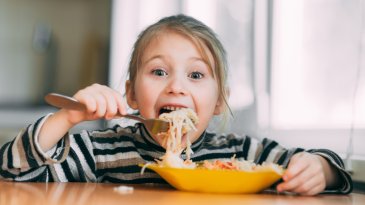 Alimentaci&oacute;n en la infancia: la base de la salud futura